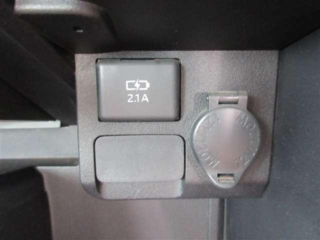 Toyota Succeed Van 11