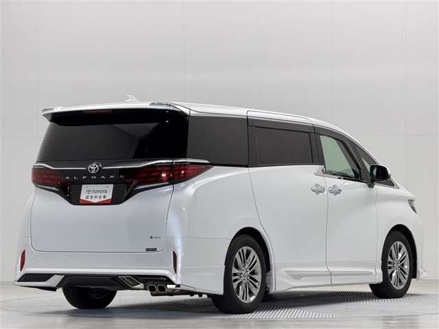 Toyota Alphard 5