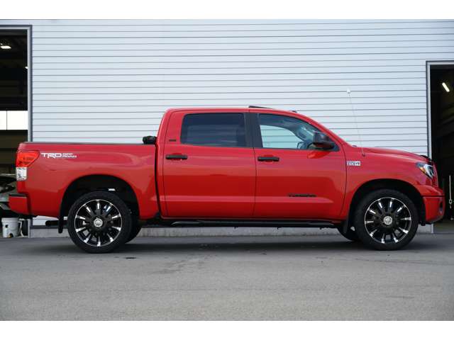 Toyota Tundra 8