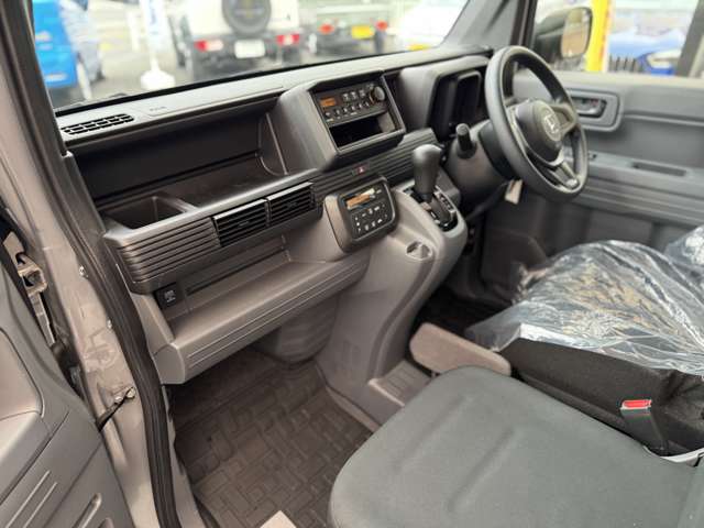 Honda N-VAN 10