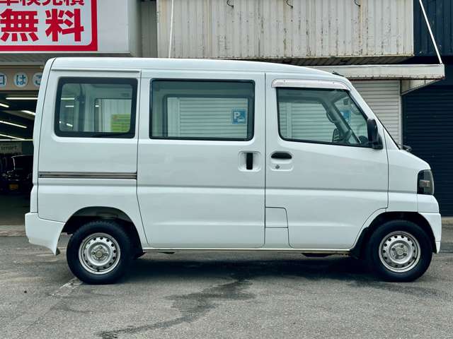 Mitsubishi Minicab Van 5