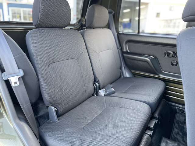 Daihatsu ネイキッド 12