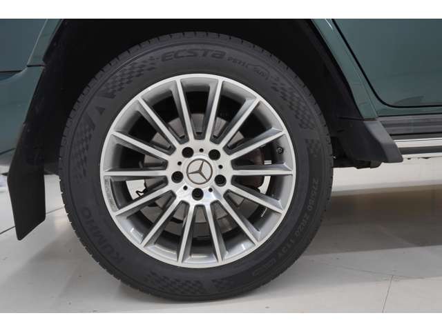 Mercedes-Benz G-Class 12