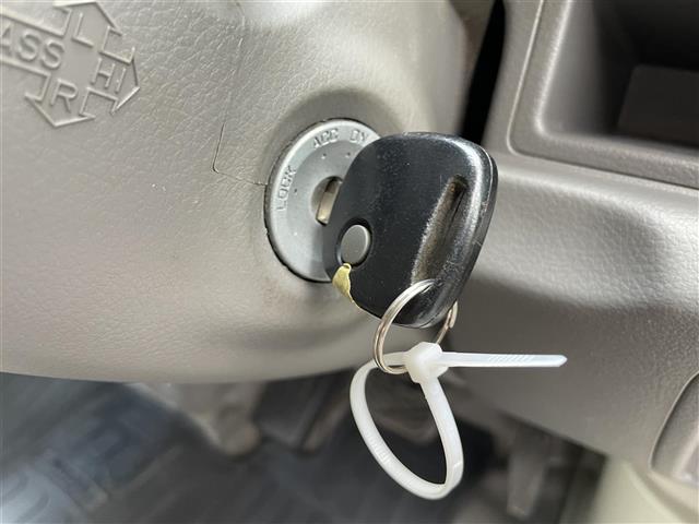 Nissan NV100 Clipper 10