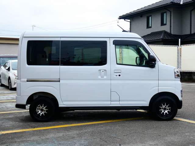 Daihatsu Atrai 4