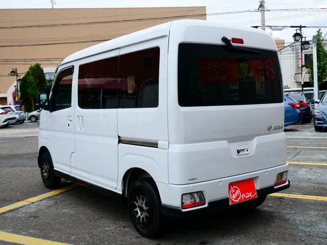 Daihatsu Atrai 6