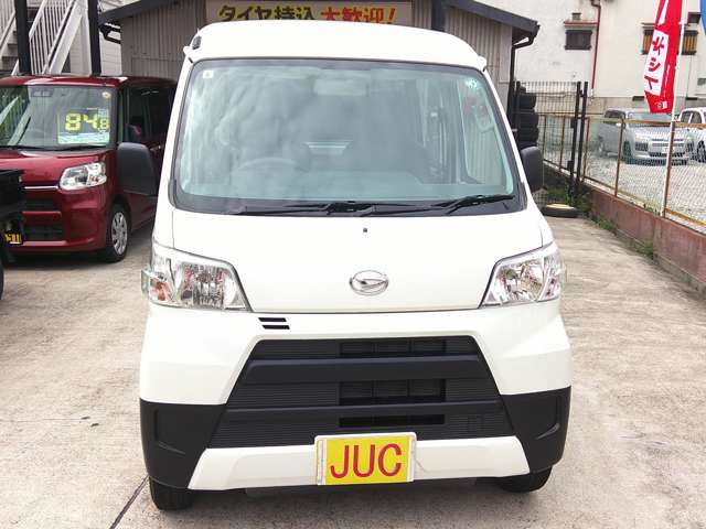 Daihatsu Hijet Cargo 2