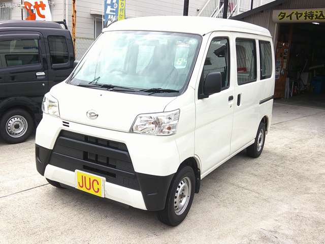 Daihatsu Hijet Cargo 4