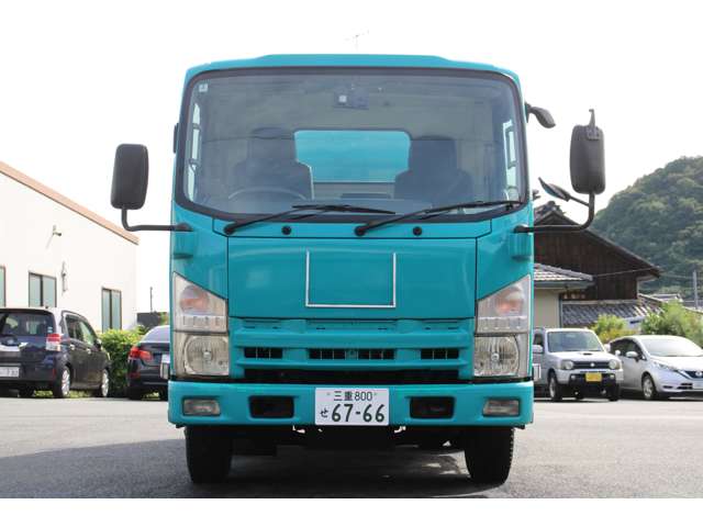 Isuzu Elf 2