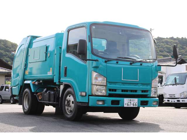 Isuzu Elf 3
