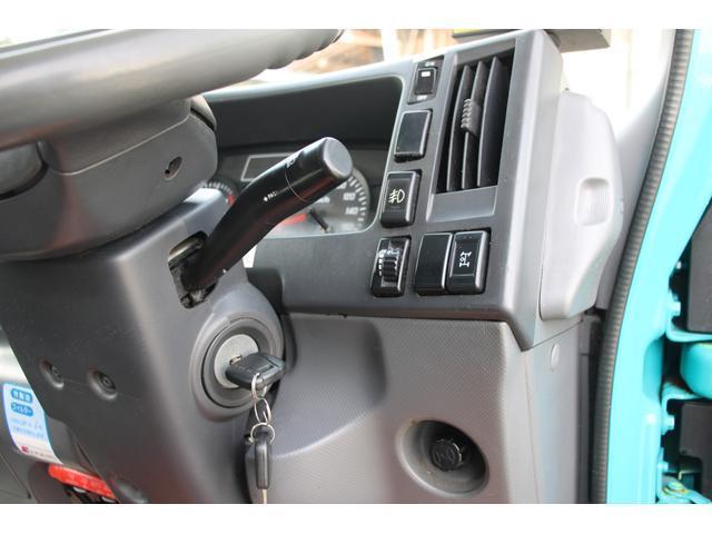 Isuzu Elf 10