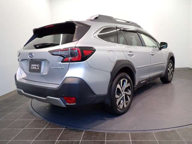 Subaru Legacy Outback 10