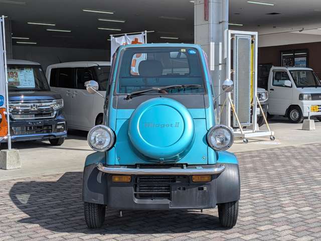 Daihatsu Midget II 3