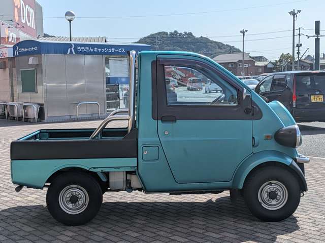 Daihatsu Midget II 5