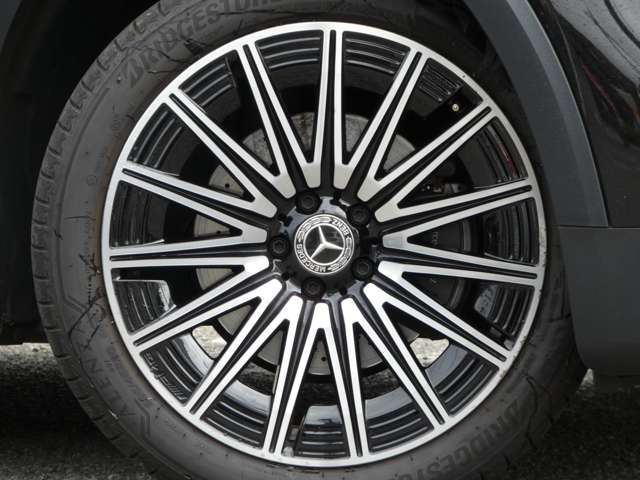 Mercedes-Benz GLB 6