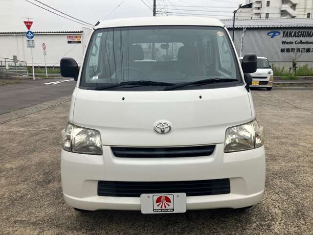 Toyota Light Ace Van 4