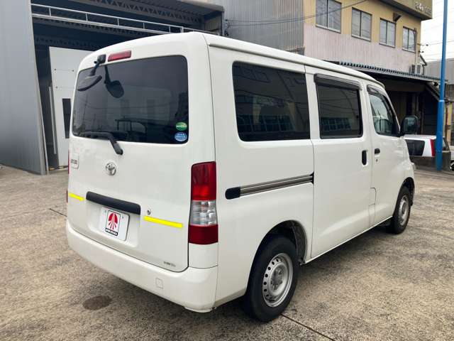 Toyota Light Ace Van 7