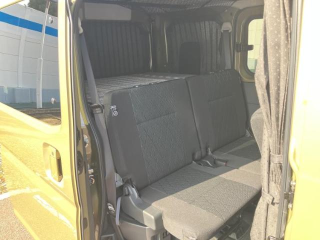 Daihatsu Atrai 7