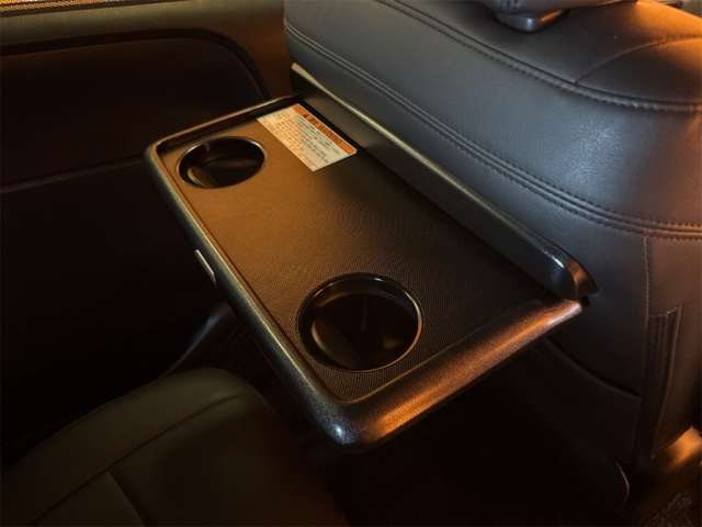 Toyota Voxy 9