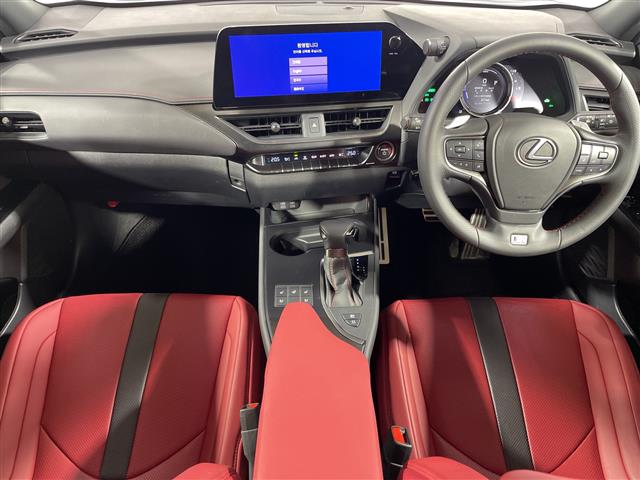 Lexus UX 4