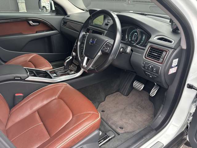 Volvo XC70 6