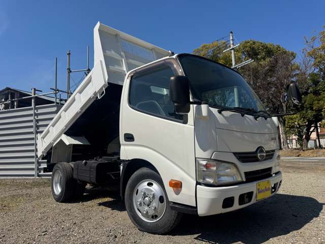 Hino Dutro 2