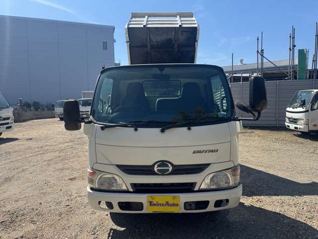 Hino Dutro 6