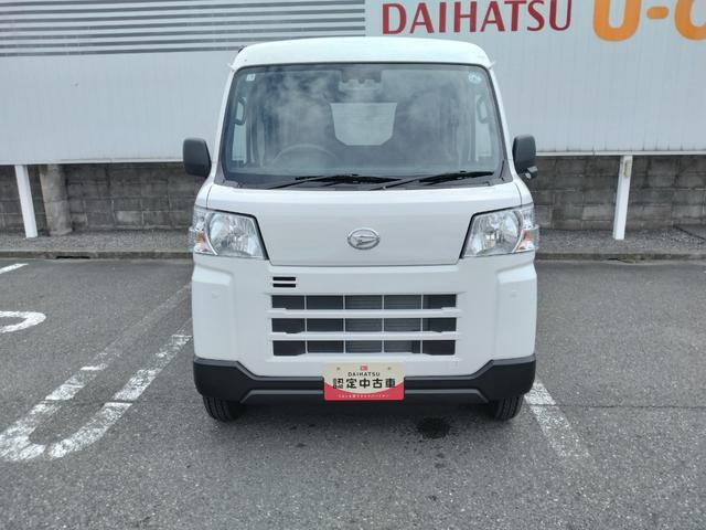 Daihatsu Hijet Cargo 4