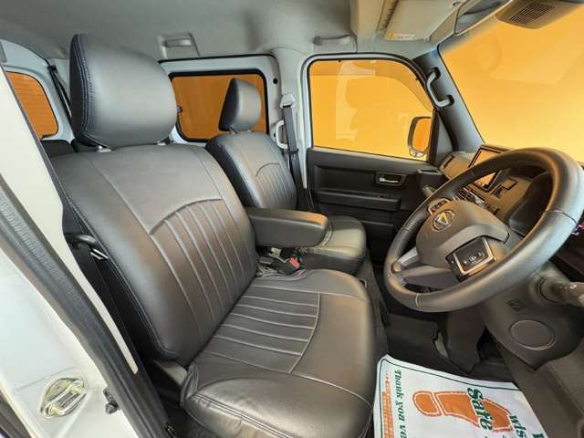 Daihatsu Atrai 7