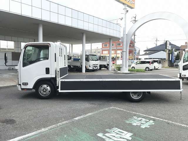 Isuzu Elf 11