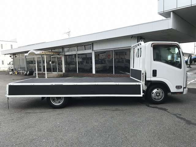 Isuzu Elf 12