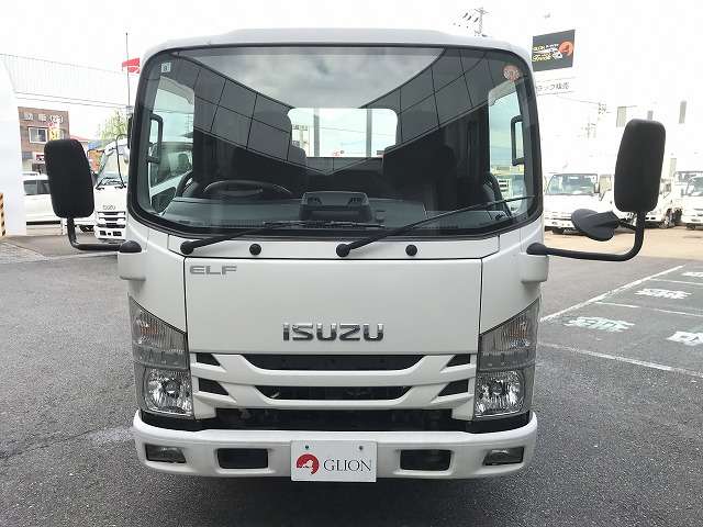Isuzu Elf 2