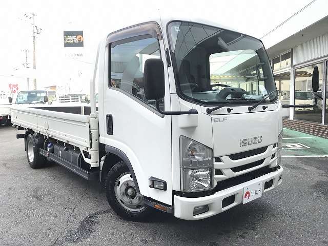 Isuzu Elf 3