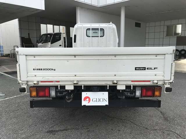Isuzu Elf 7