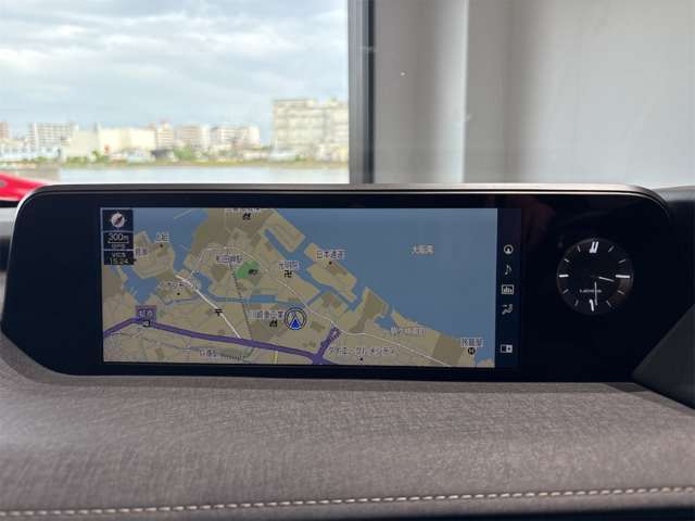 Lexus UX 4