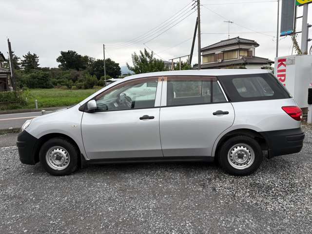 Nissan AD 8