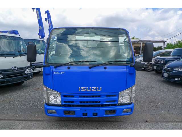 Isuzu Elf 3