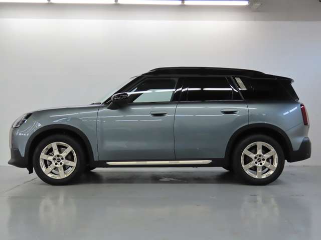 MINI Countryman 7