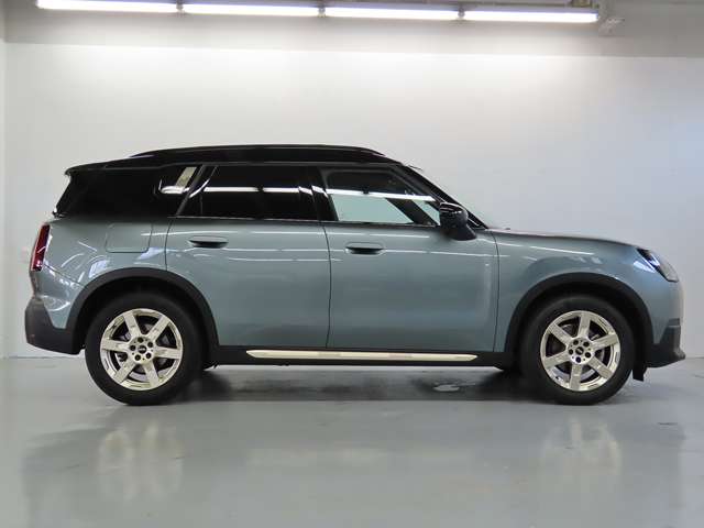 MINI Countryman 8