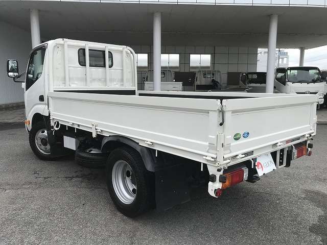 Hino Dutro 6