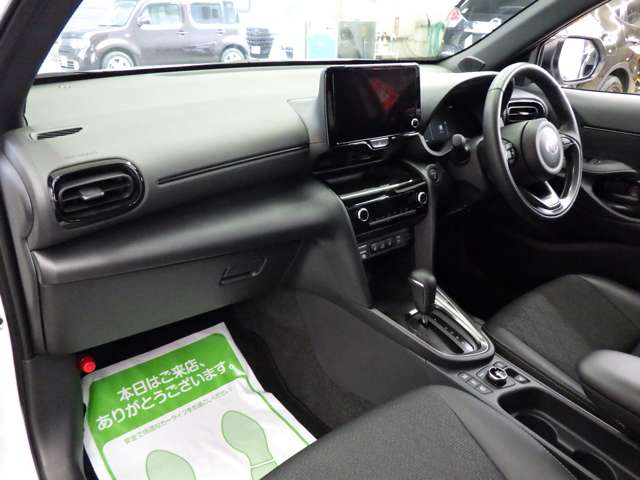Toyota Yaris Cross 12