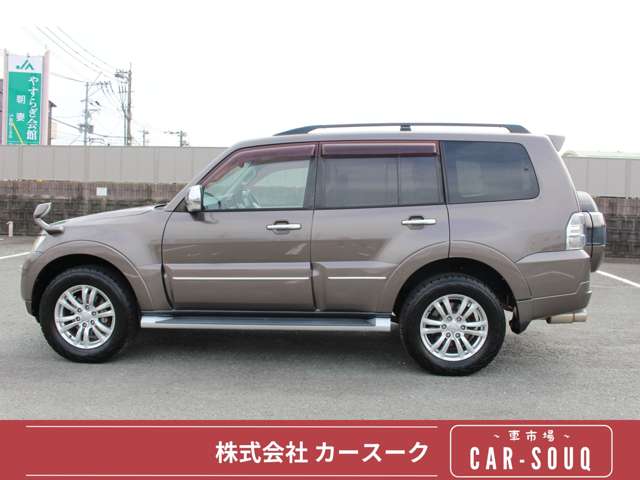 Mitsubishi Pajero 9