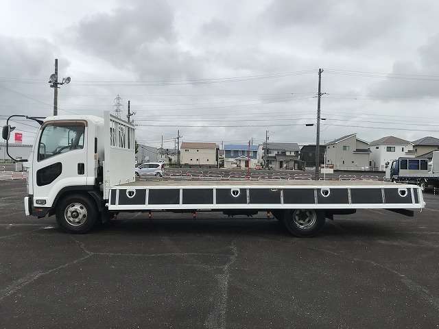 Isuzu Forward 11