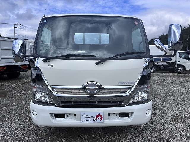 Hino Dutro 2