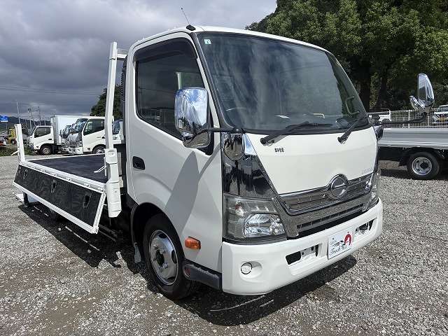 Hino Dutro 10