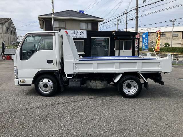 Isuzu Elf 11