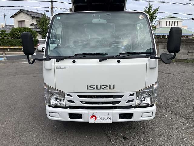 Isuzu Elf 2