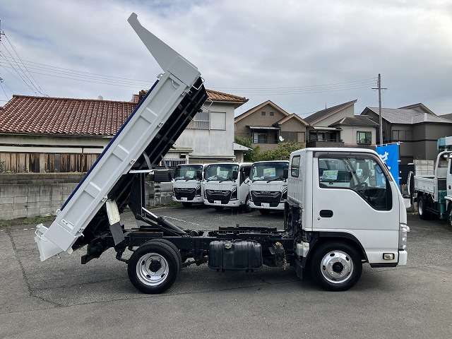 Isuzu Elf 5