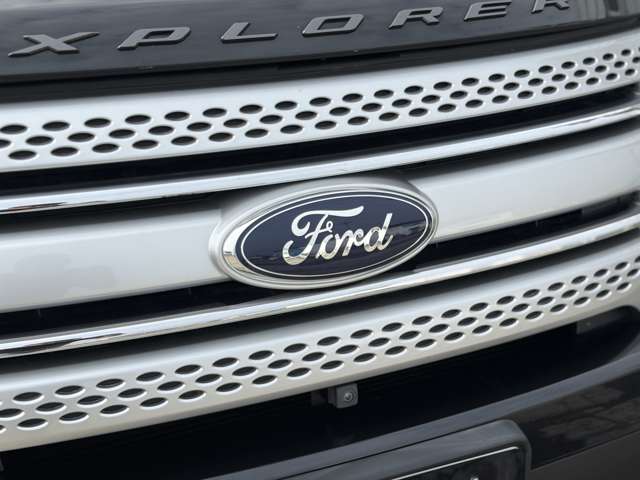 Ford Explorer 8