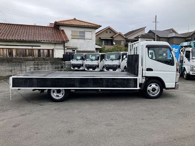Mitsubishi Fuso Canter 12